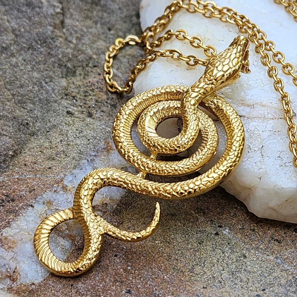 Gold Necklace Snake Pendant Royal Cobra Unique Necklace for Ment Gift